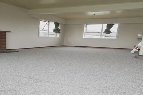 Photo of property in 68b Botany Road, Botany Downs, Auckland, 2010