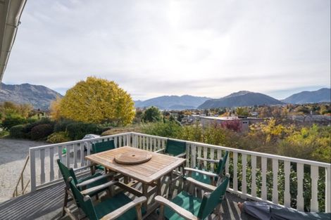 Photo of property in 63 Manuka Crescent, Wanaka, 9305