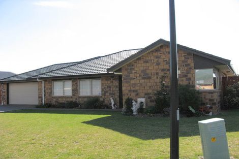 Photo of property in 15 Manhattan Court, Paraparaumu Beach, Paraparaumu, 5032