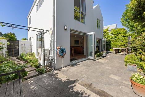 Photo of property in 35b Holly Road, St Albans, Christchurch, 8014