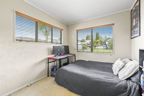 Photo of property in 22a Alidade Place, Massey, Auckland, 0614