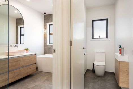 Photo of property in 20b Gordon Street, Glen Avon, New Plymouth, 4312