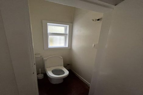 Photo of property in 75 Todman Street, Brooklyn, Wellington, 6021