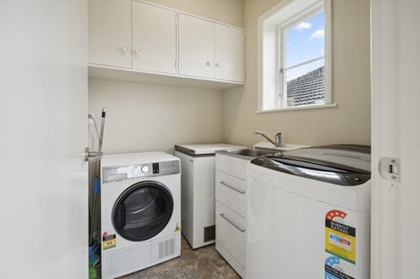 Photo of property in 128 Cashmere Avenue, Khandallah, Wellington, 6035