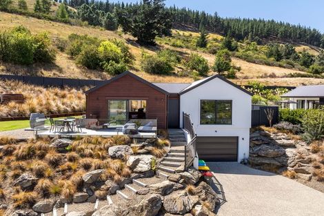 Photo of property in 26 Naylor Street, Clyde, 9330