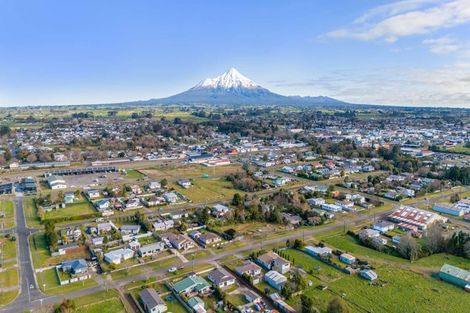 Photo of property in 114 Cordelia Street, Stratford, 4332