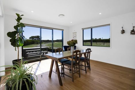 Photo of property in 8 Tikorangi Road East, 4383