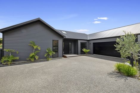 Photo of property in 54 Fernbrook Drive, Hurworth, New Plymouth, 4310