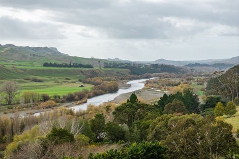 Photo of property in 21 Rochfort Road, Kahuranaki, Havelock North, 4295