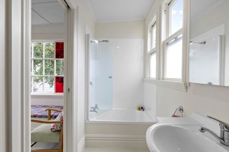 Photo of property in 7 Retter Street, Paparangi, Wellington, 6037