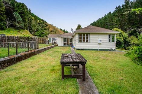 Photo of property in 568 Matau Road North, Matau, Stratford, 4395