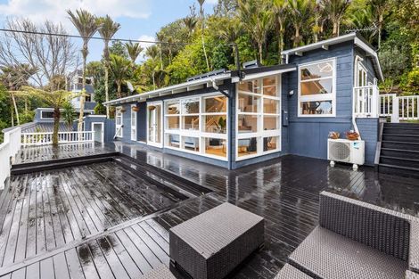 Photo of property in 157 Woodlands Park Road, Titirangi, Auckland, 0604
