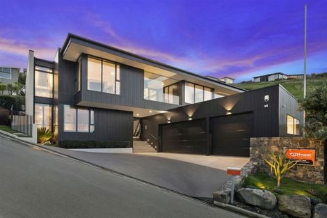 Photo of property in 12 Challenger Lane, Redcliffs, Christchurch, 8081