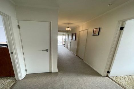 Photo of property in 43 Te Atatu Road, Te Atatu South, Auckland, 0610