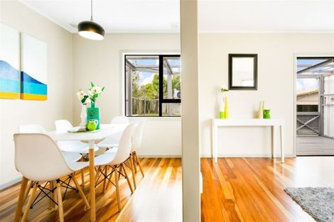 Photo of property in 14 Poto Street, Te Atatu South, Auckland, 0610