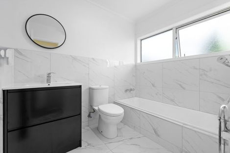 Photo of property in 1/17 Markham Place, Bucklands Beach, Auckland, 2012