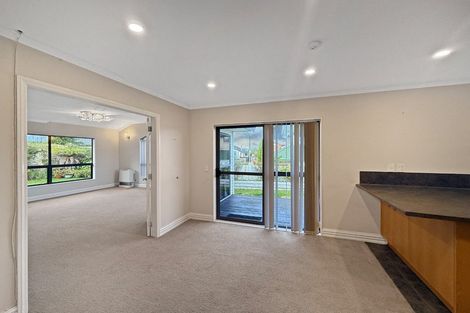 Photo of property in 10 Cabbage Tree Grove, Woodridge, Wellington, 6037