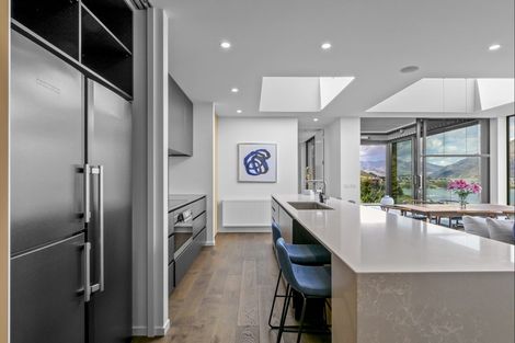 Photo of property in 1 Highlands Close, Queenstown, 9300