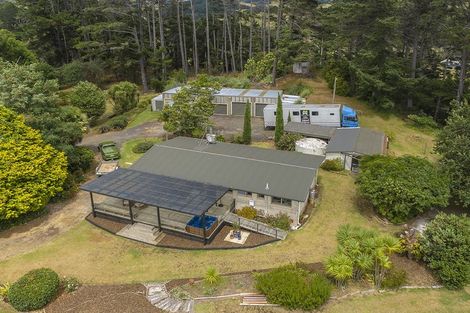 Photo of property in 1708 South Head Road, South Head, Helensville, 0874