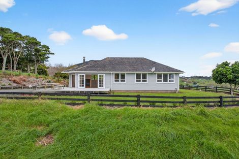 Photo of property in 109 Mountain Road, Maungaturoto, 0587