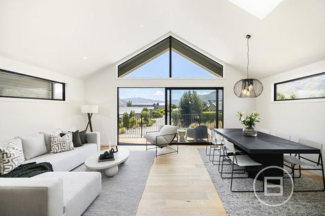 Photo of property in 45a Mcadam Drive, Jacks Point, Queenstown, 9371