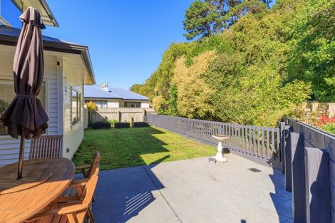 Photo of property in 6 Chippenham Grove, Churton Park, Wellington, 6037
