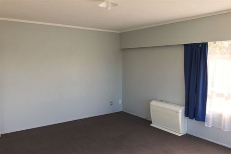 Photo of property in 6/126 Lynwood Road, New Lynn, Auckland, 0600
