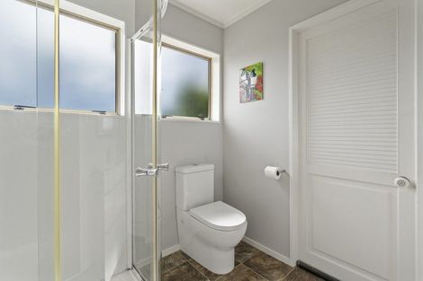 Photo of property in 2 Waterford Drive, Churton Park, Wellington, 6037