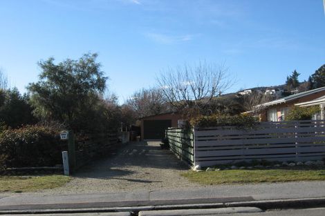 Photo of property in 34 Dungarvon Street, Wanaka, 9305