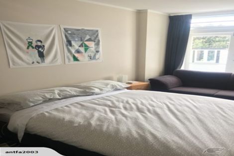 Photo of property in 75 Creswick Terrace, Northland, Wellington, 6012