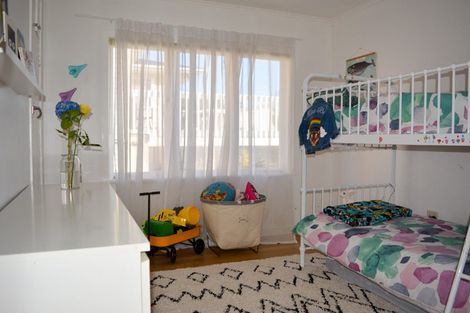 Photo of property in 11 Kamara Road, Glen Eden, Auckland, 0602