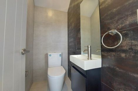 Photo of property in 1/122 Archibald Road, Kelston, Auckland, 0602