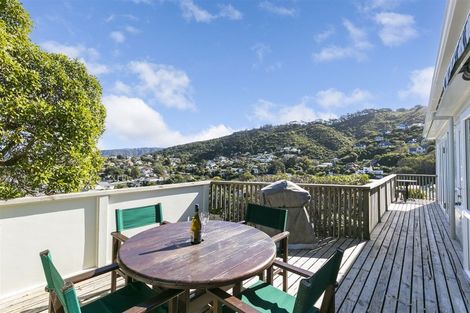 Photo of property in 9 Shortland Street, Khandallah, Wellington, 6035