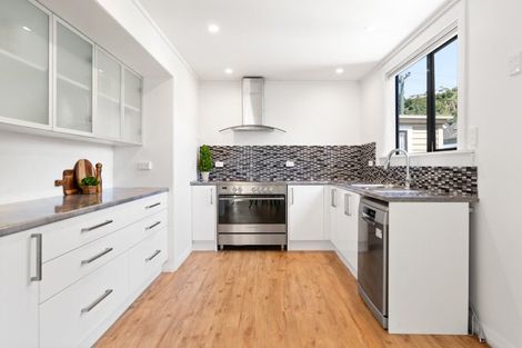 Photo of property in 380 Bay View Road, Saint Clair, Dunedin, 9012