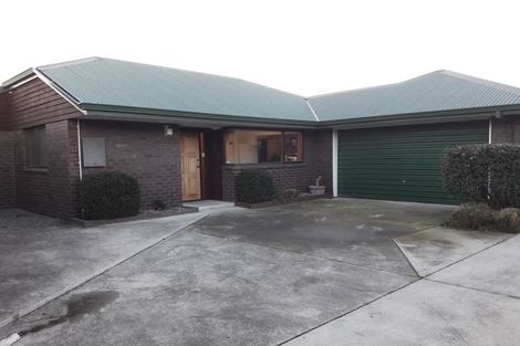 Photo of property in 2/20 Lyndon Street, Riccarton, Christchurch, 8011