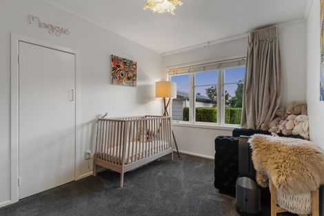 Photo of property in 69 Kervil Avenue, Te Atatu Peninsula, Auckland, 0610