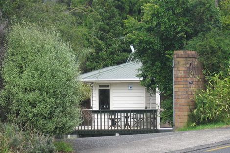 Photo of property in 190 Godley Road, Titirangi, Auckland, 0604