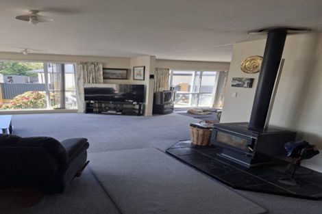 Photo of property in 14 Elizabeth Street, Rolleston, 7614