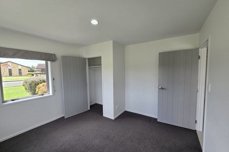 Photo of property in 2 Kipling Crescent, Owhata, Rotorua, 3010