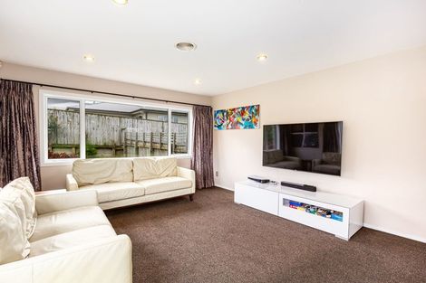 Photo of property in 72 Aotea Drive, Aotea, Porirua, 5024