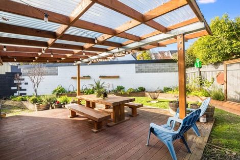 Photo of property in 39 Whitemans Road, Silverstream, Upper Hutt, 5019