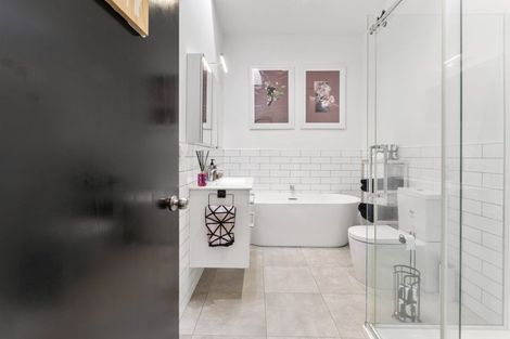 Photo of property in 17 Ferguson Street, Newtown, Wellington, 6021