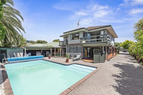 Photo of property in 57 Kapanui Road, Waikanae, 5036