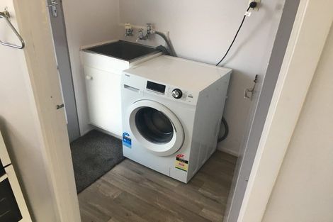 Photo of property in 10/126 Lynwood Road, New Lynn, Auckland, 0600