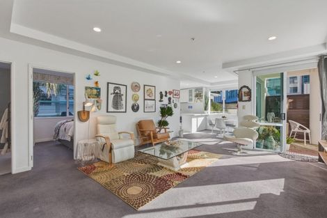 Photo of property in 2/12 Maunganui Road, Mount Maunganui, 3116