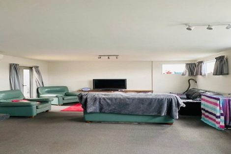 Photo of property in 22 Heywood Terrace, Richmond, Christchurch, 8013