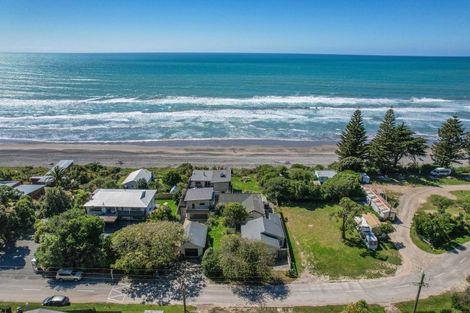 Photo of property in 23 Moody Street, Gore Bay, Cheviot, 7383