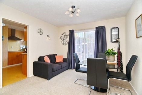 Photo of property in 11 Ludecke Place, Sockburn, Christchurch, 8042