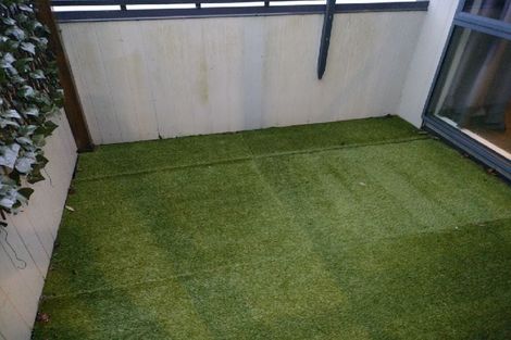 Photo of property in 48 Tauhinu Road, Greenhithe, Auckland, 0632