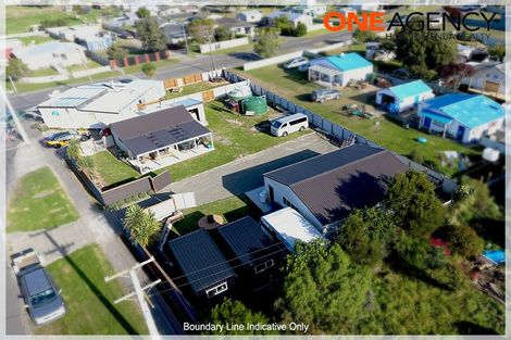 Photo of property in 5 Ripa Street, Tangimoana, 4822